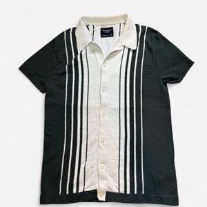 Abercrombie & Fitch Green and White Collared Knit Button Down Shirt